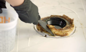 replacing toilet flange: remove the old one
