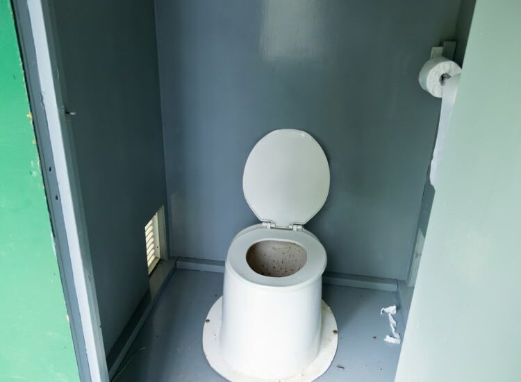 Advantages of Vault Toilets 